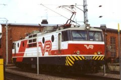 Sr1 3106 with experimental pantograph