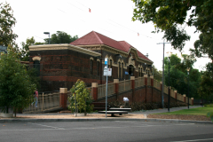 Kensington station